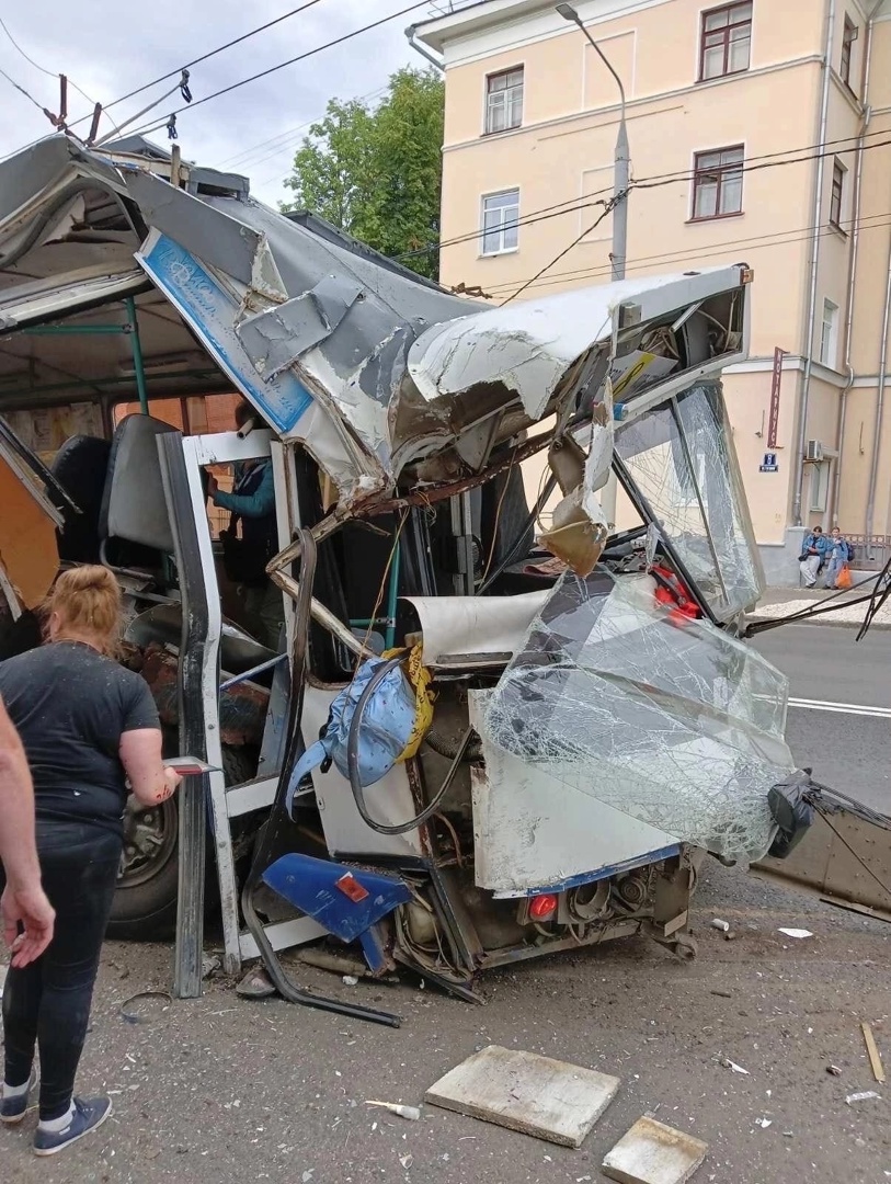 В результате ДТП с участием троллейбуса в центре Владимира пострадали  пятеро пассажиров