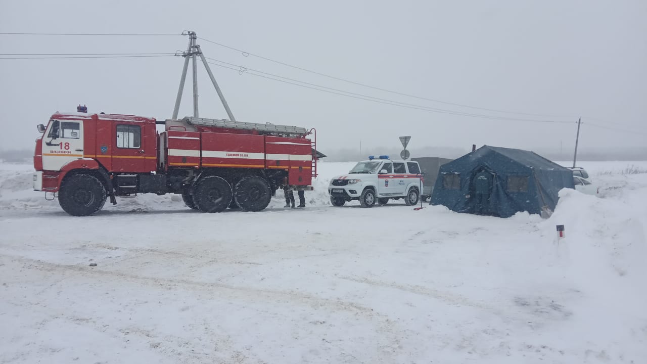 Во Владимирской области на 302 километре дороги М-7 развернули мобильный  пункт обогрева