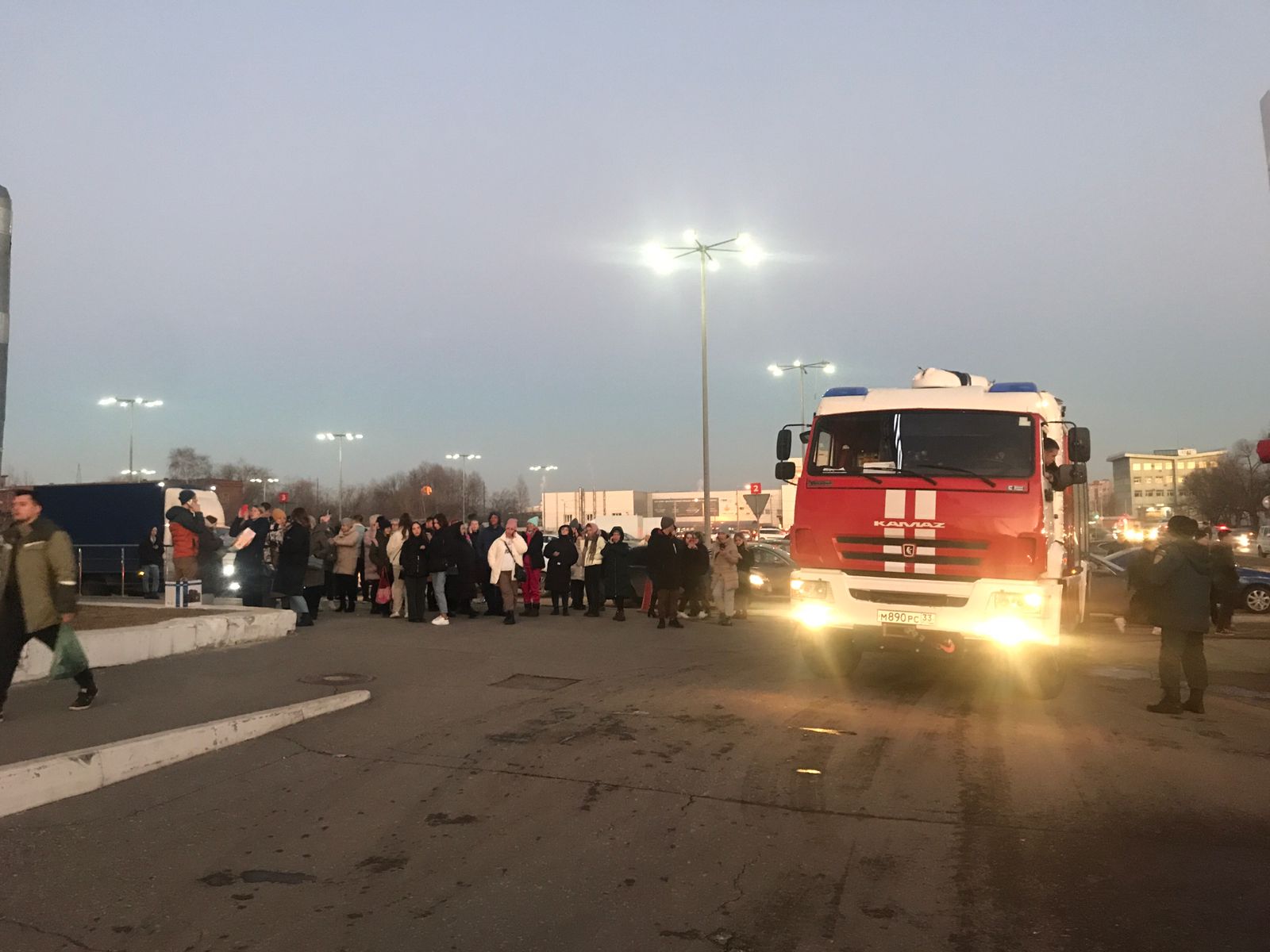 Во Владимире в торговом центре на Тракторной произошёл пожар в  вентиляционной шахте