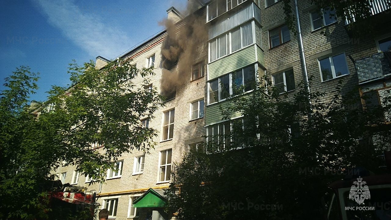 В Коврове из-за неисправности холодильника произошёл пожар в  многоквартирном доме | 14.06.2023 | Владимир - БезФормата